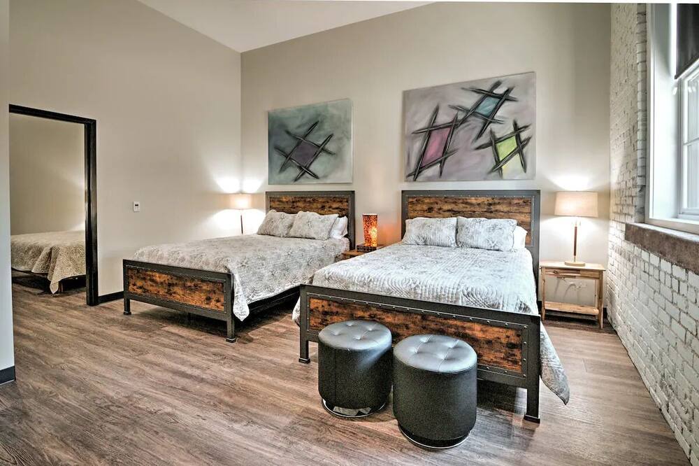 Photo of Bedroom in Hickory