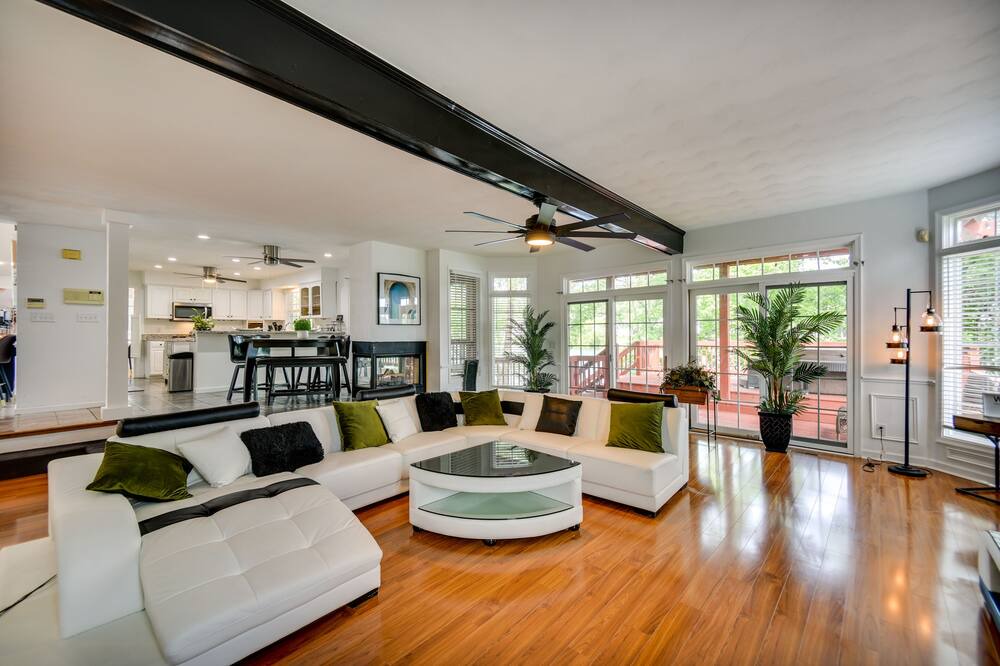 Photo of Livingroom in Chesapeake
