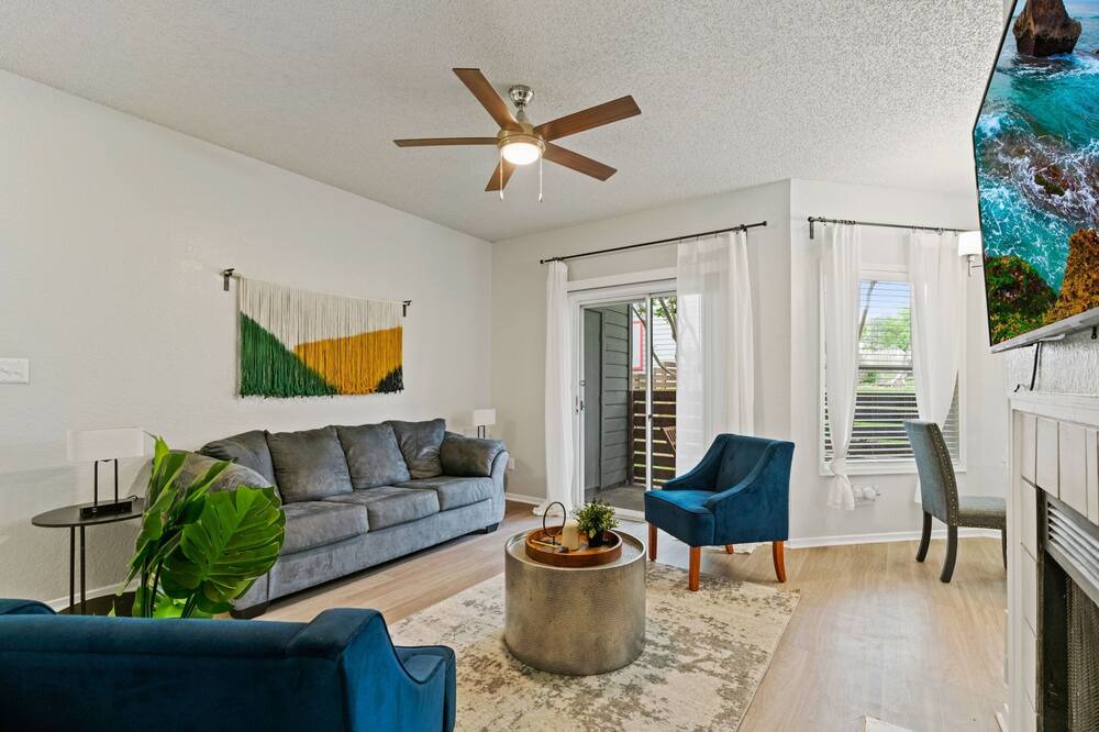 Photo of Livingroom in Milwood