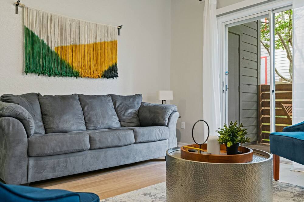 Photo of Livingroom in Milwood