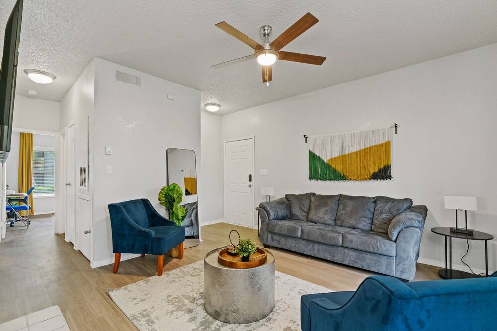 Photo of Livingroom in Milwood