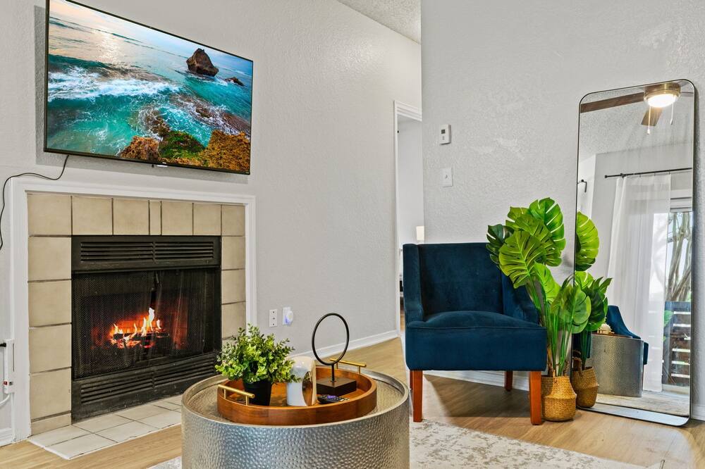 Photo of Livingroom in Milwood