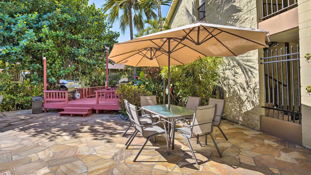 Photo of Others in Historic Kailua Village