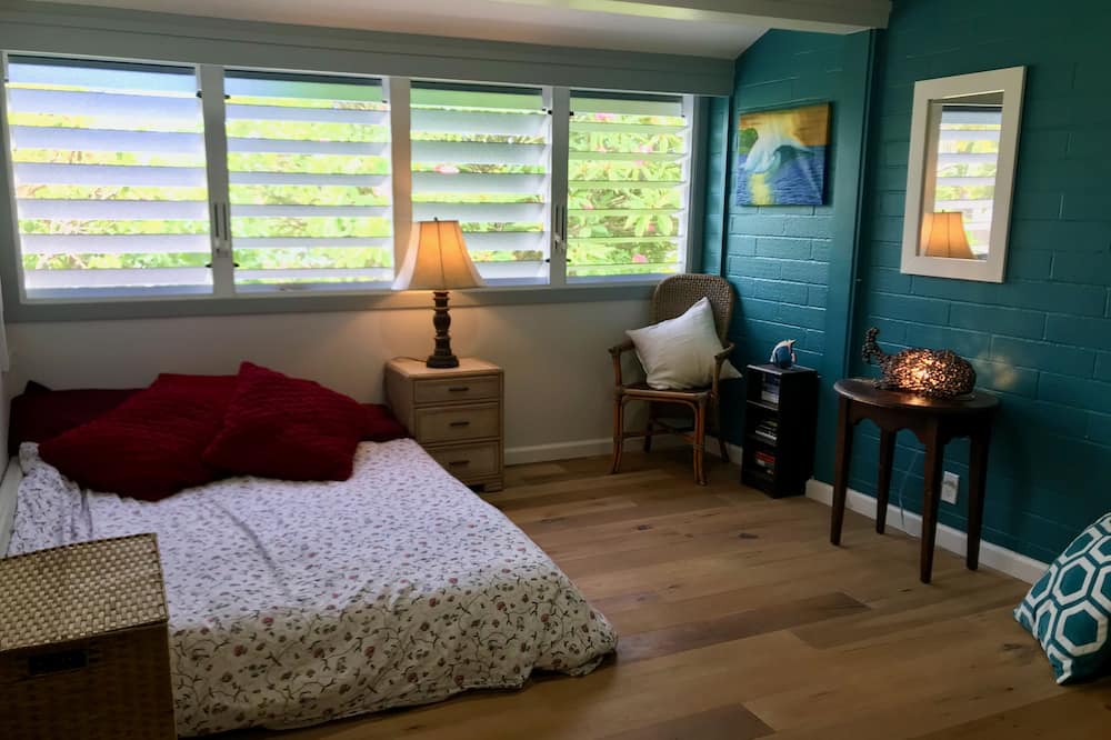 Photo of Bedroom in Hawaii Kai