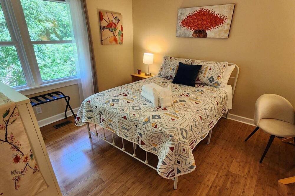 Photo of Bedroom in Croasdaile Farm Master