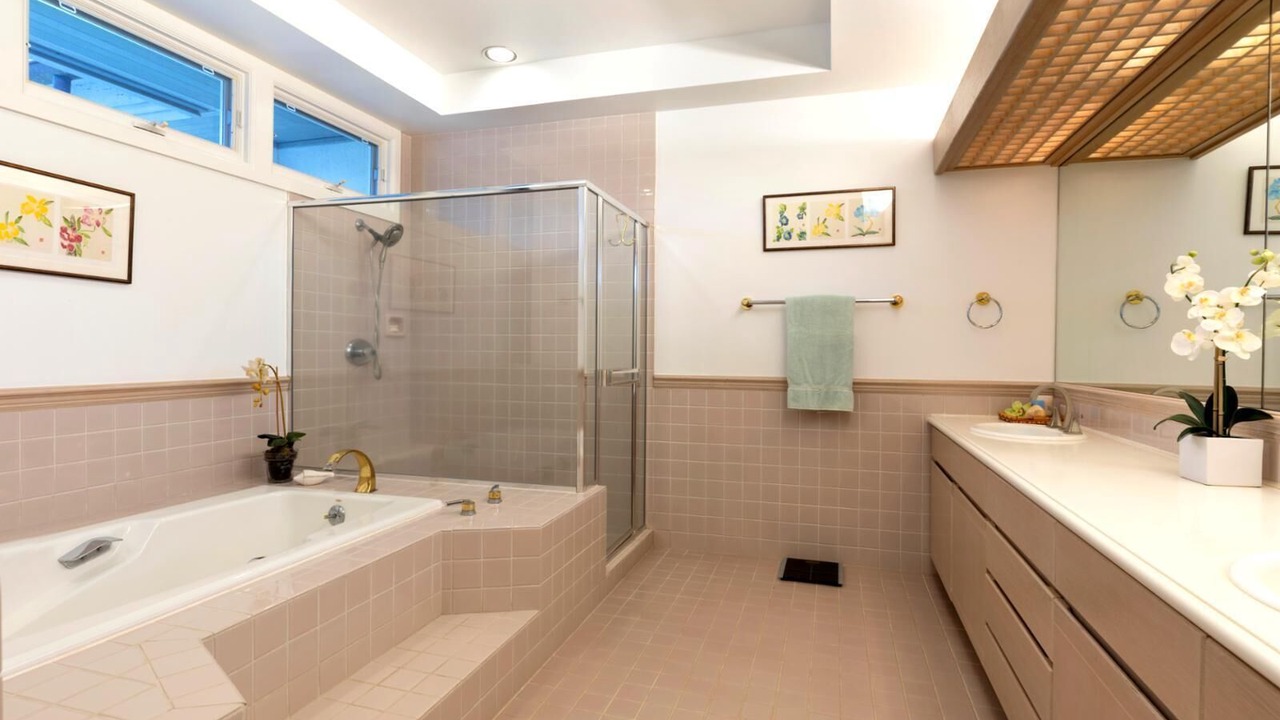 Photo of Bathroom in Kamuela