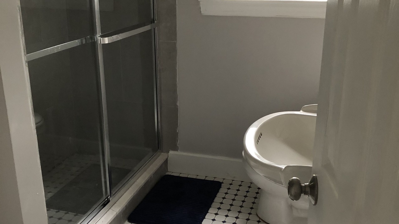 Photo of Bathroom in Willoughby Spit