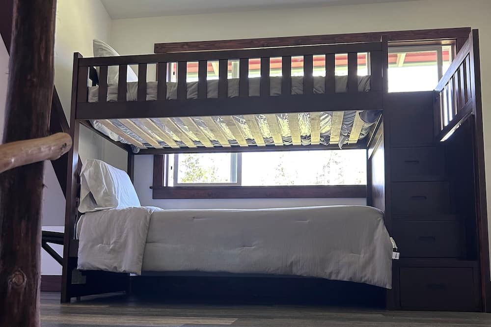 Photo of Bedroom in Royal Hawaiian Estates
