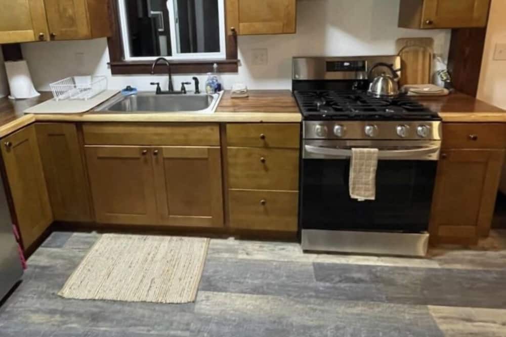 Photo of Kitchen in Royal Hawaiian Estates