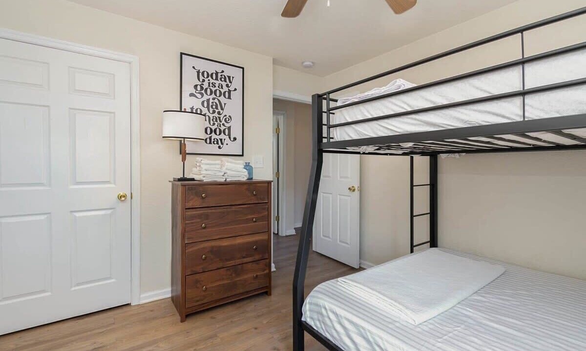 Photo of Bedroom in Buckroe Beach