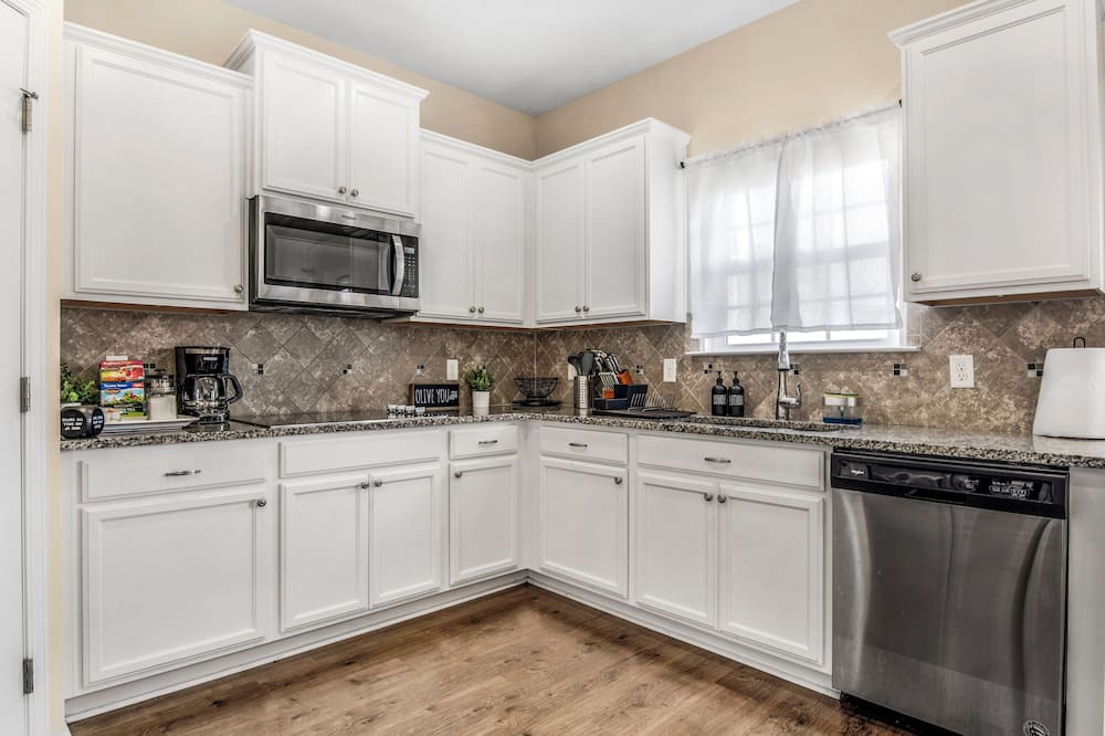 Photo of Kitchen in Hinesville