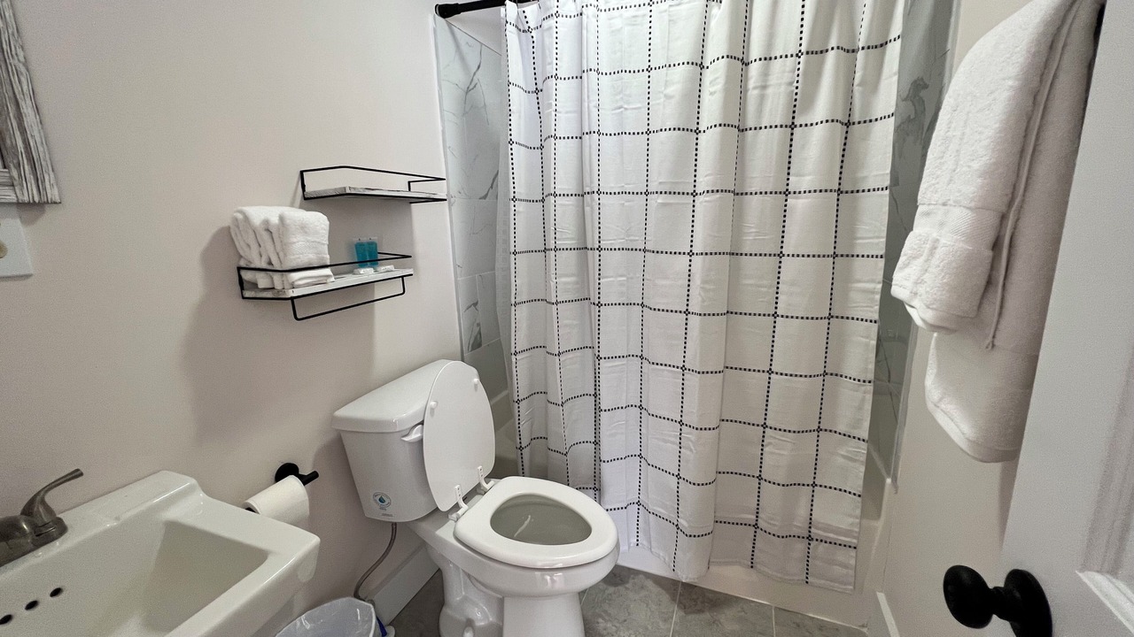 Photo of Bathroom in Fries