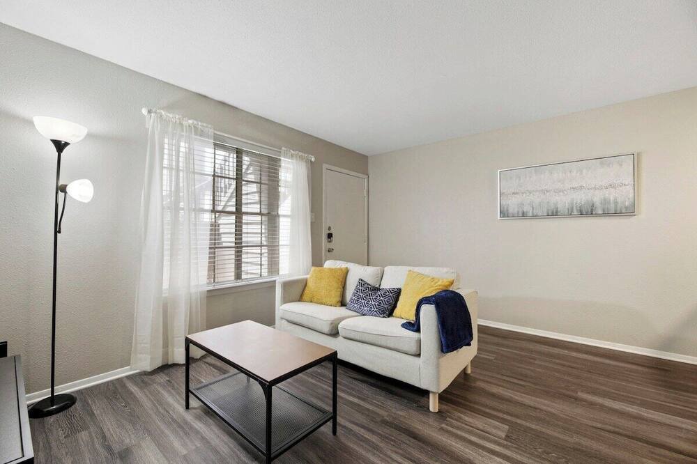 Photo of Livingroom in North Austin Civic Association
