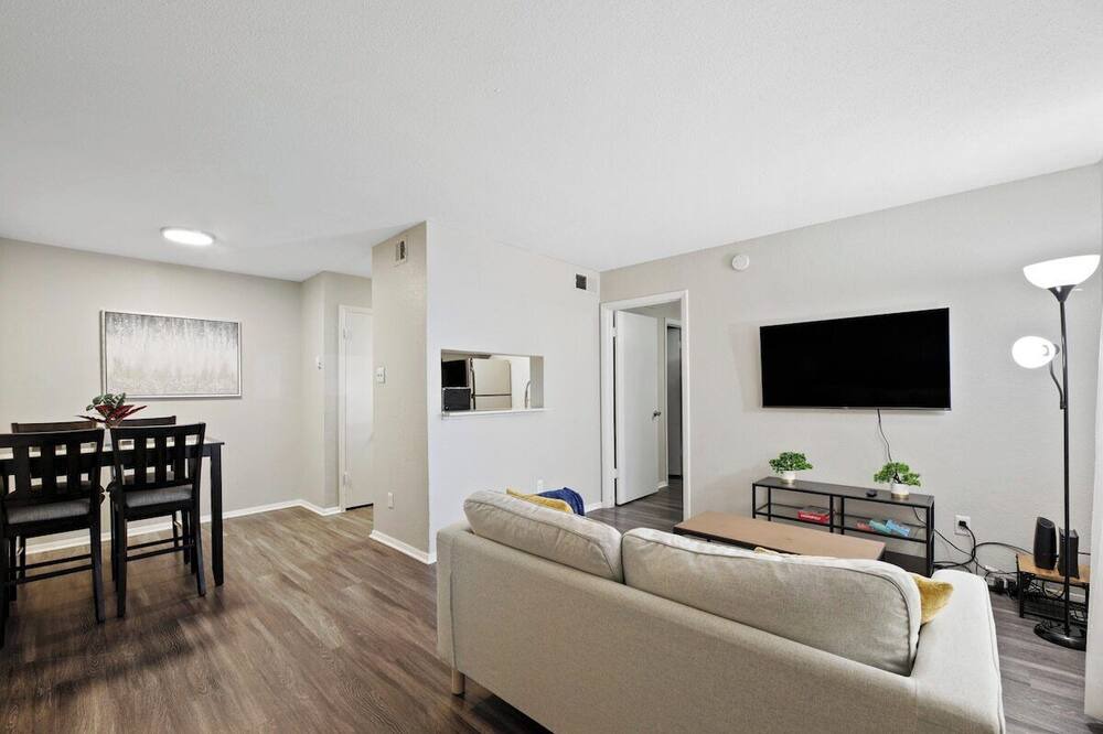 Photo of Livingroom in North Austin Civic Association