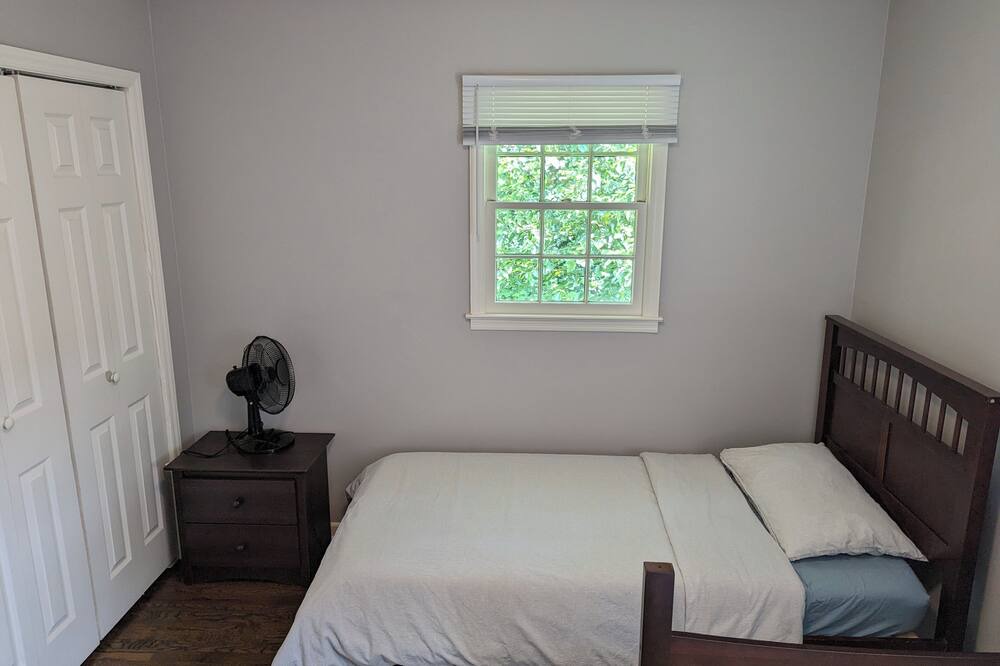 Photo of Bedroom in Spartanburg