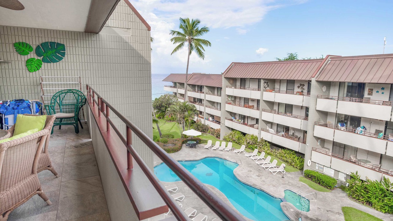 Photo of Patio Balcony in Kahaluu Bay