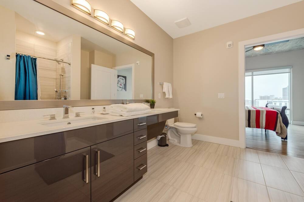 Photo of Bathroom in Third Ward