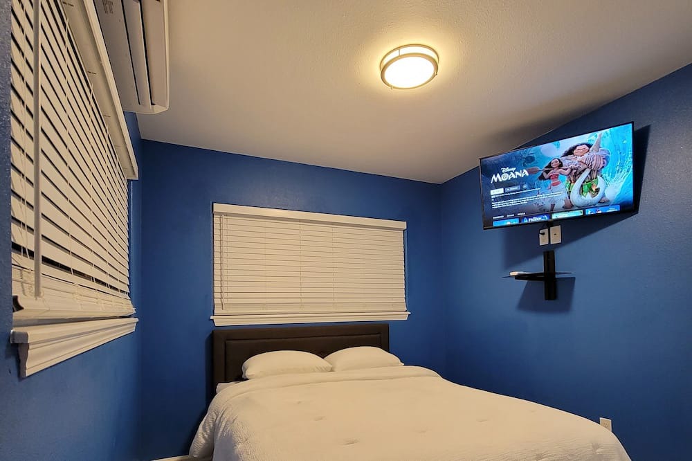 Photo of Bedroom in Maili