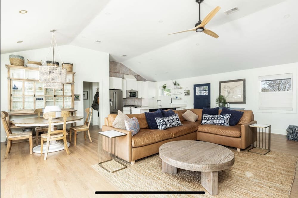 Photo of Livingroom in Old Village