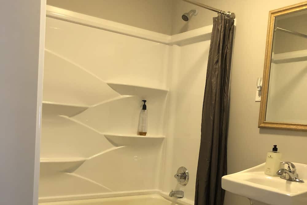 Photo of Bathroom in Travelers Rest