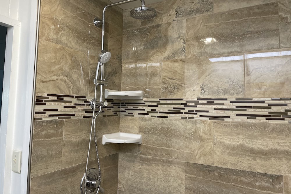 Photo of Bathroom in Western Honolulu
