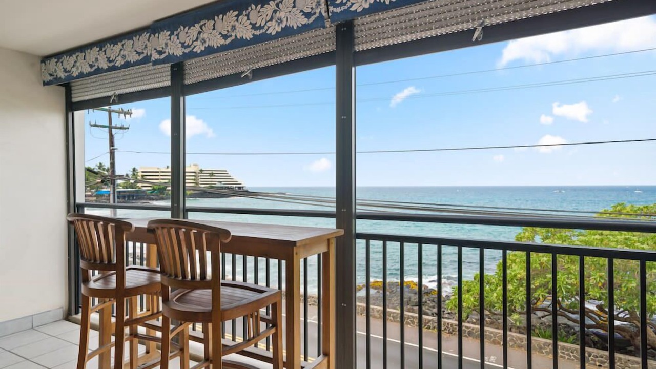 Photo of Patio Balcony in Historic Kailua Village
