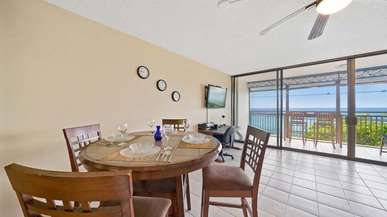Photo of Patio Balcony in Historic Kailua Village