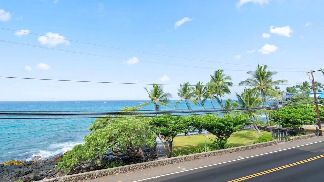 Photo of Others in Historic Kailua Village