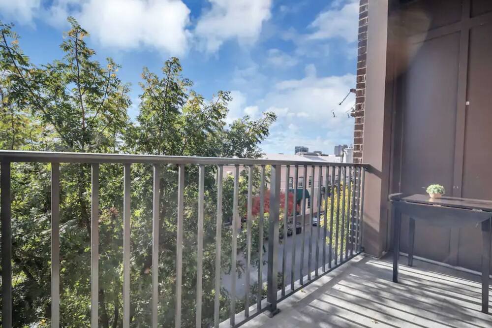 Photo of Patio Balcony in Shockoe Bottom