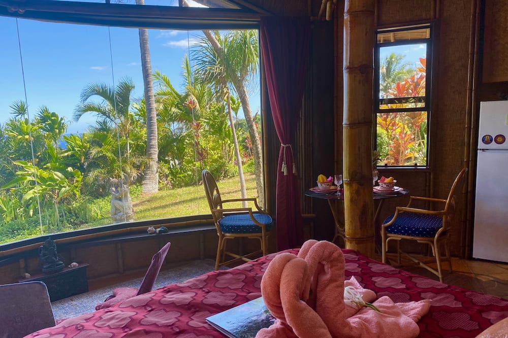 Photo of Bedroom in Haiku