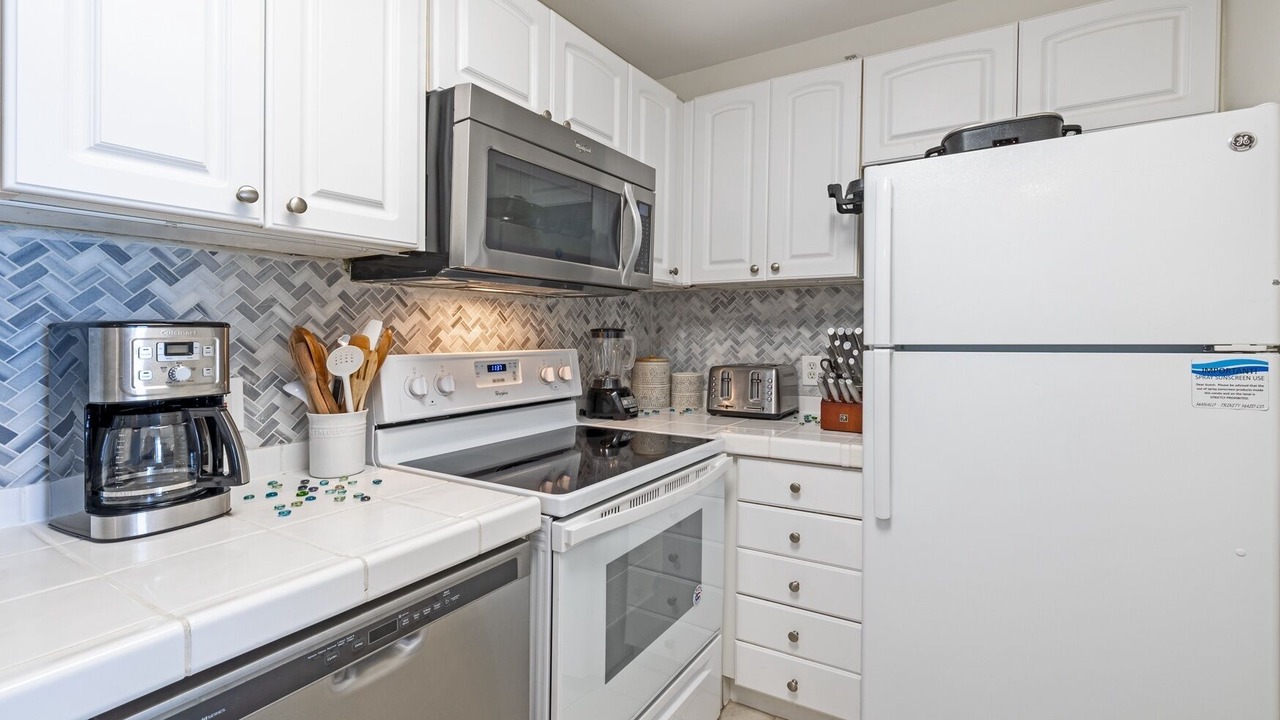 Photo of Kitchen in Kahana