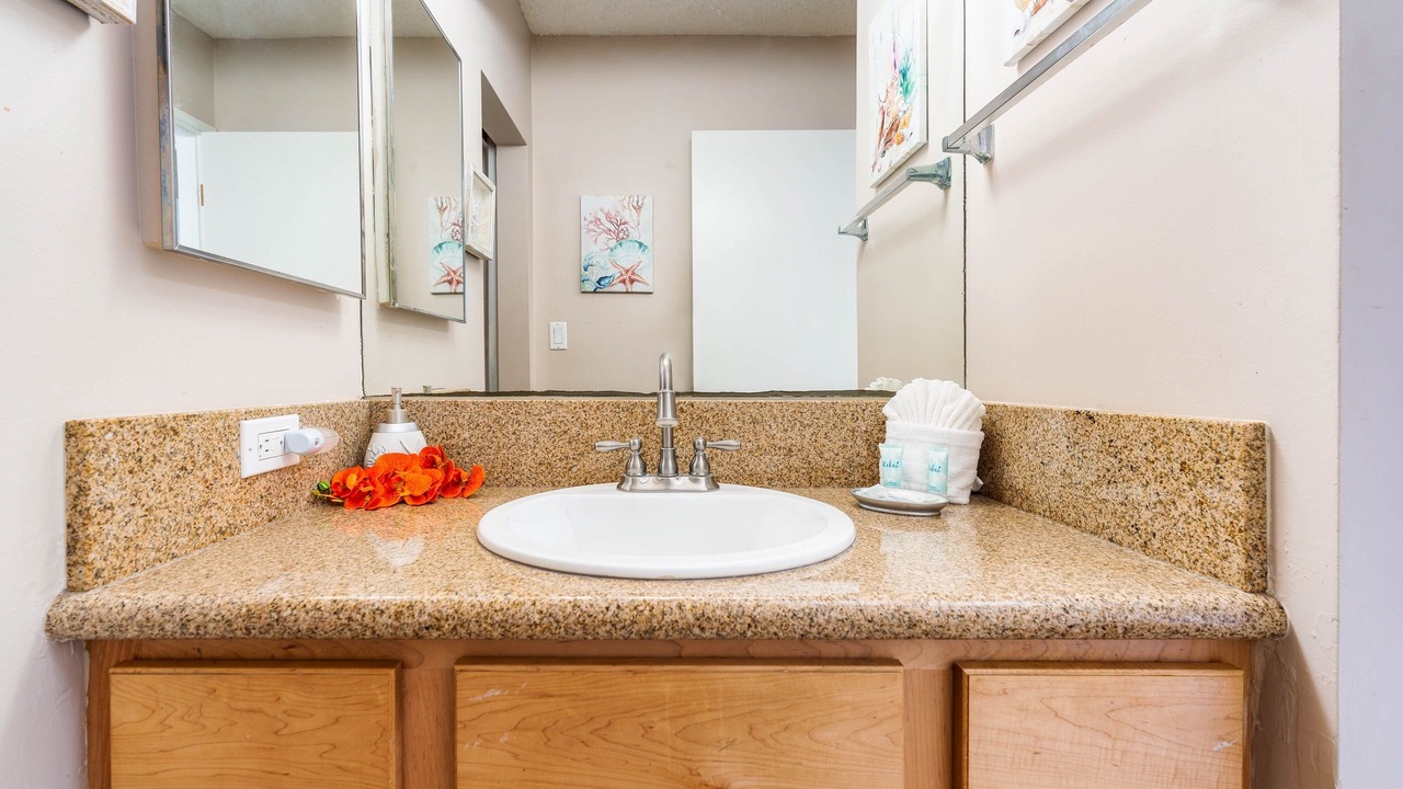Photo of Bathroom in Kahana