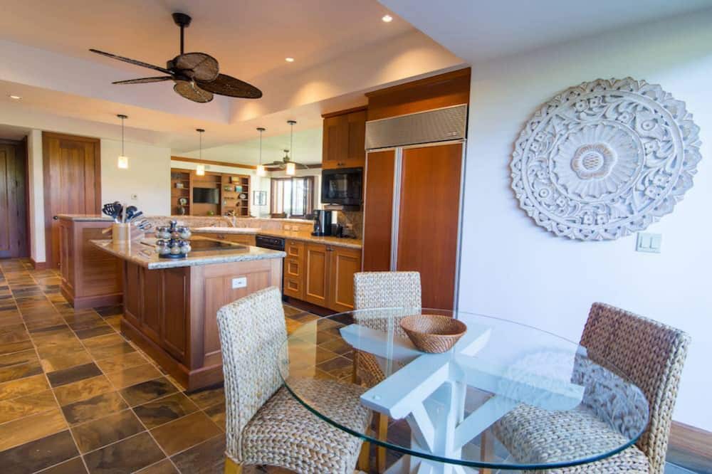 Photo of Kitchen in Kaupulehu