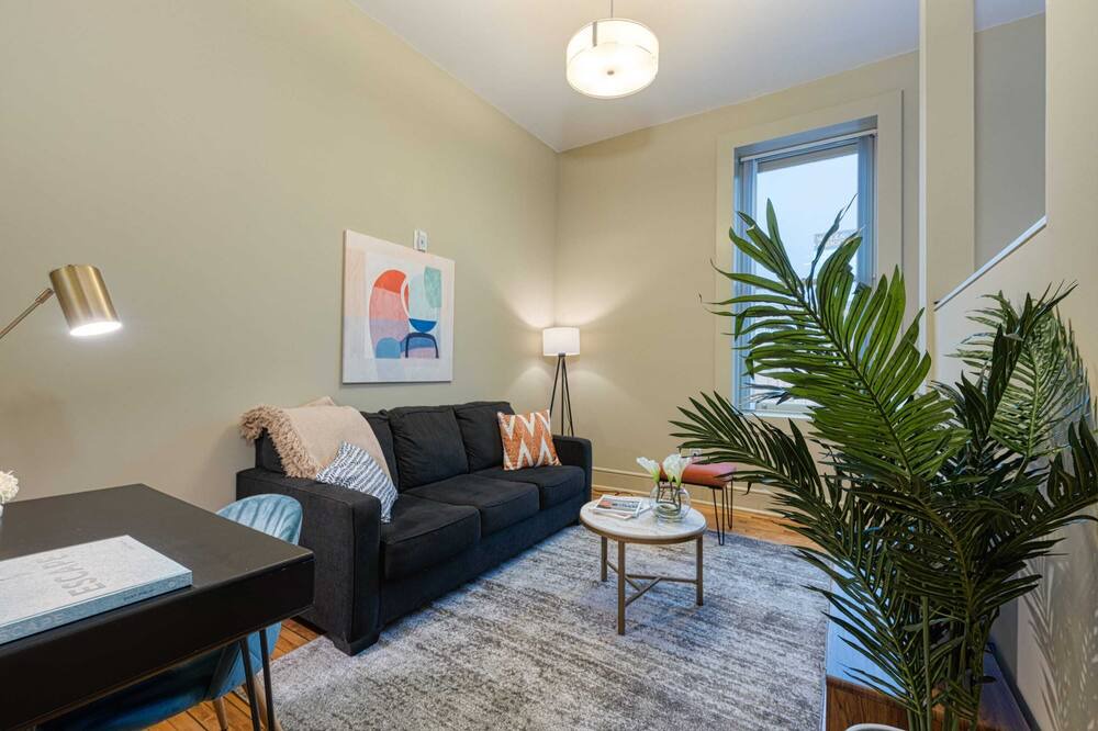 Photo of Bedroom in Columbia