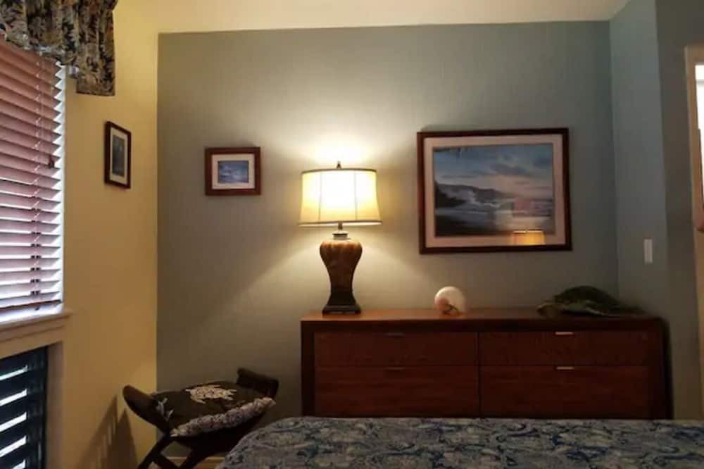 Photo of Bedroom in Punaluu