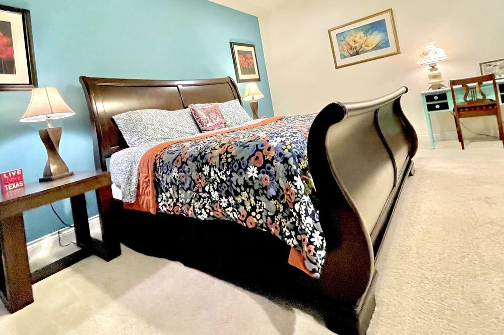 Photo of Bedroom in Wells Branch