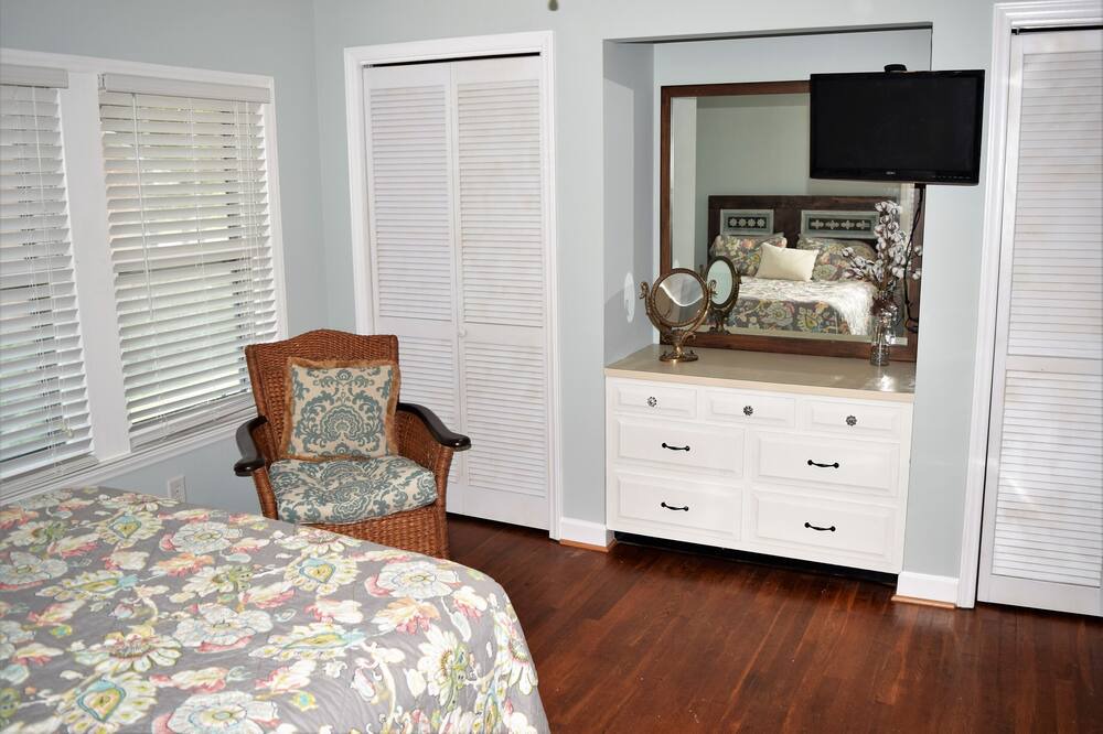 Photo of Bedroom in Lincolnton