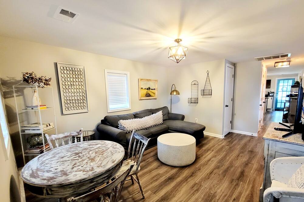 Photo of Bedroom in Colonial Beach