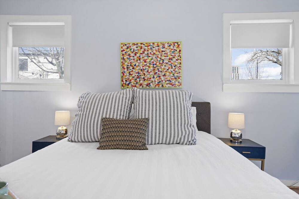 Photo of Bedroom in Triangle State