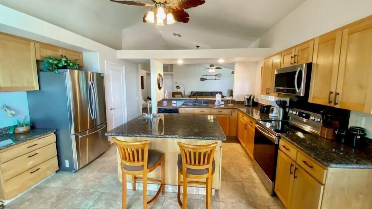 Photo of Kitchen in Alii Heights Mauka