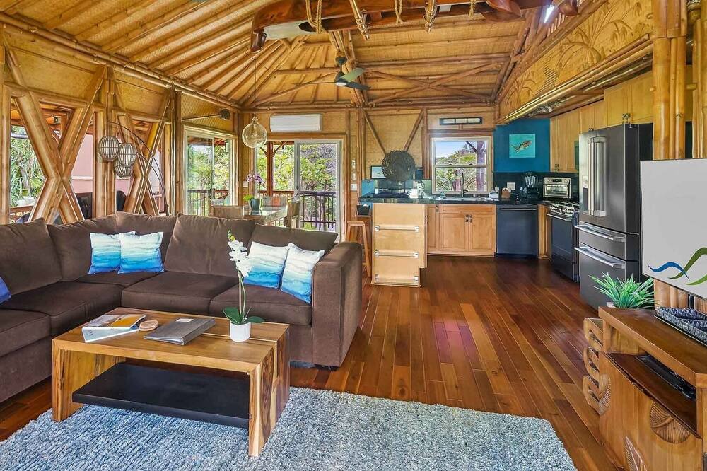 Photo of Bedroom in Wainiha