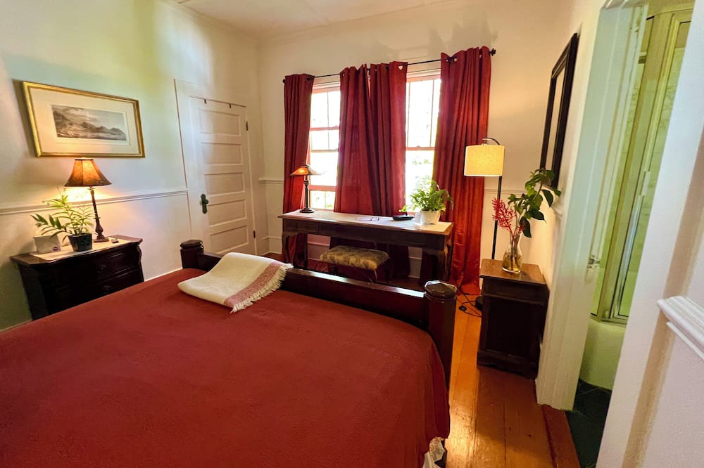 Photo of Bedroom in Hawi
