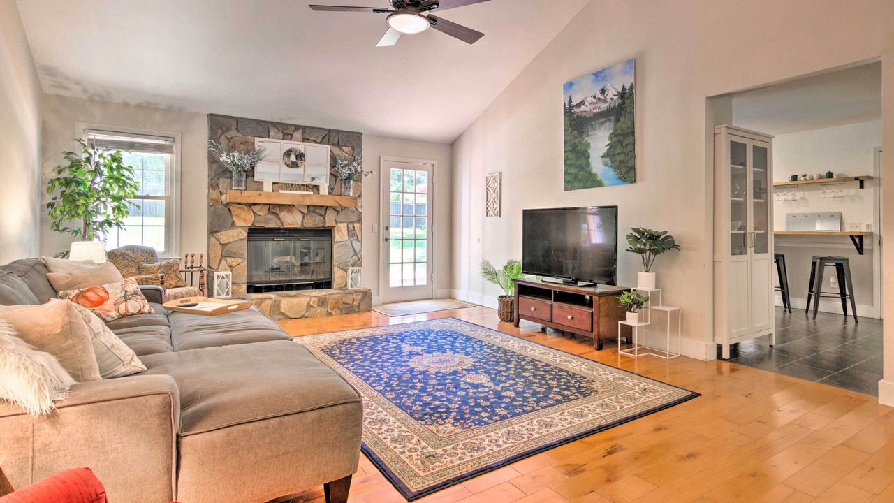 Photo of Livingroom in Taylors