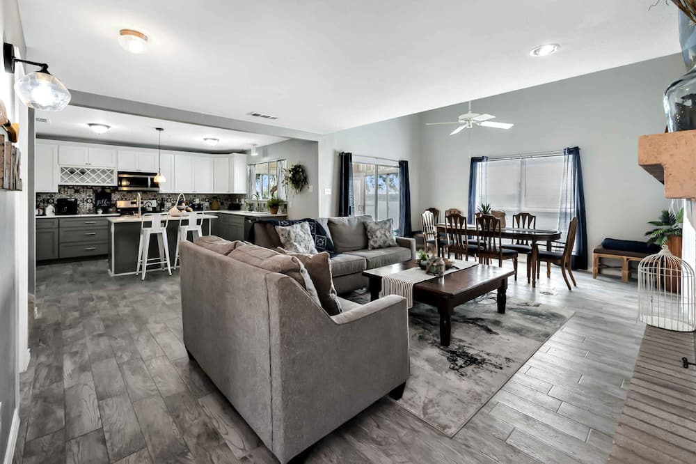 Photo of Livingroom in Belton