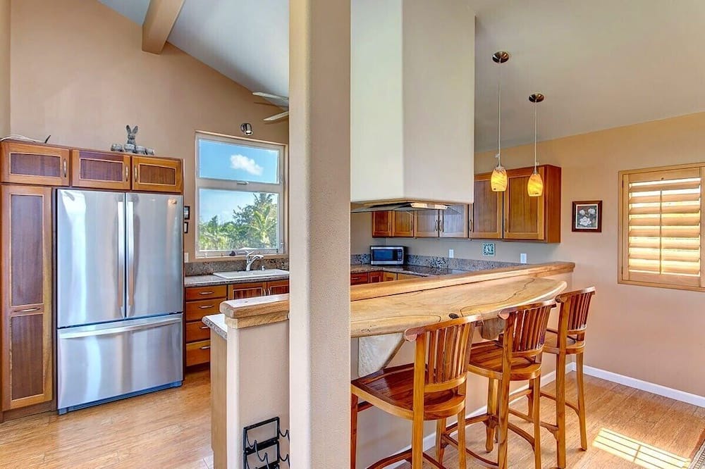 Photo of Kitchen in Nanawale Estates