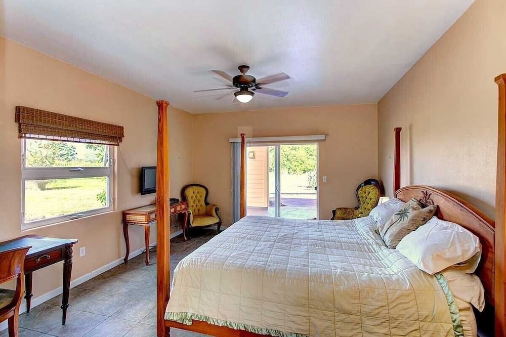 Photo of Bedroom in Nanawale Estates