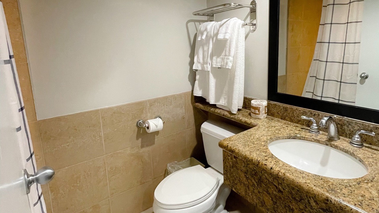Photo of Bathroom in Waikiki