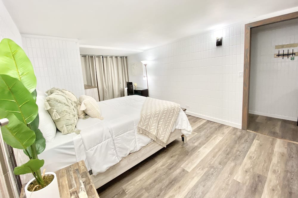 Photo of Bedroom in Punaluu