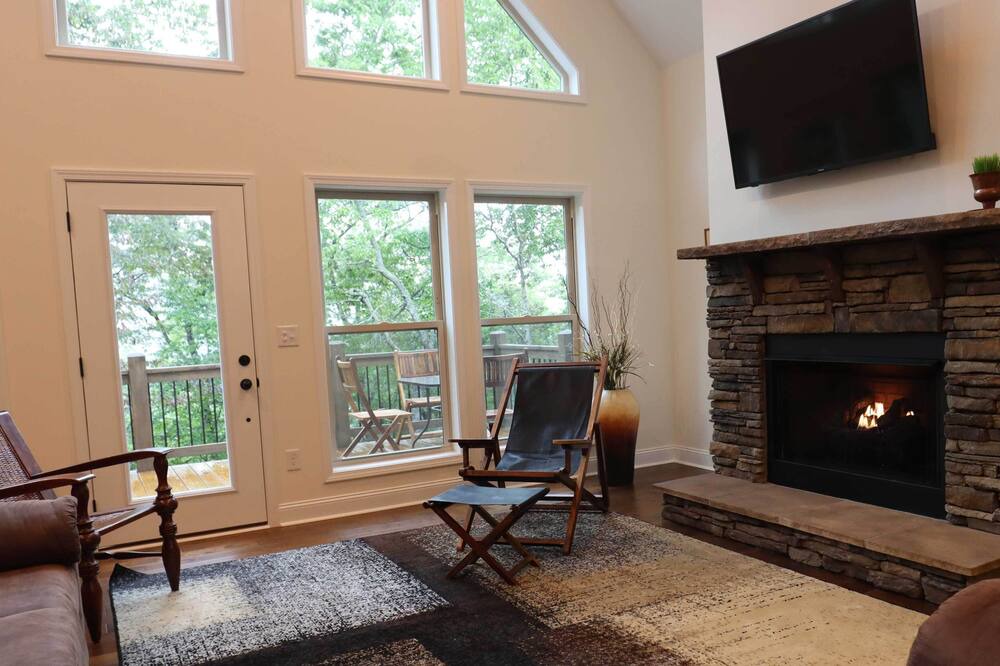 Photo of Livingroom in Horse Shoe