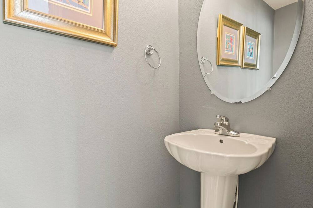 Photo of Bathroom in Southern Shores